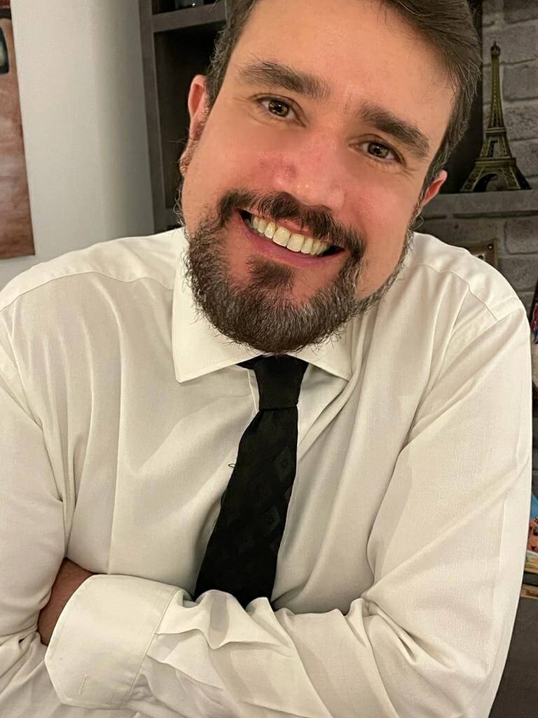 Dr. Alberto Cucciu